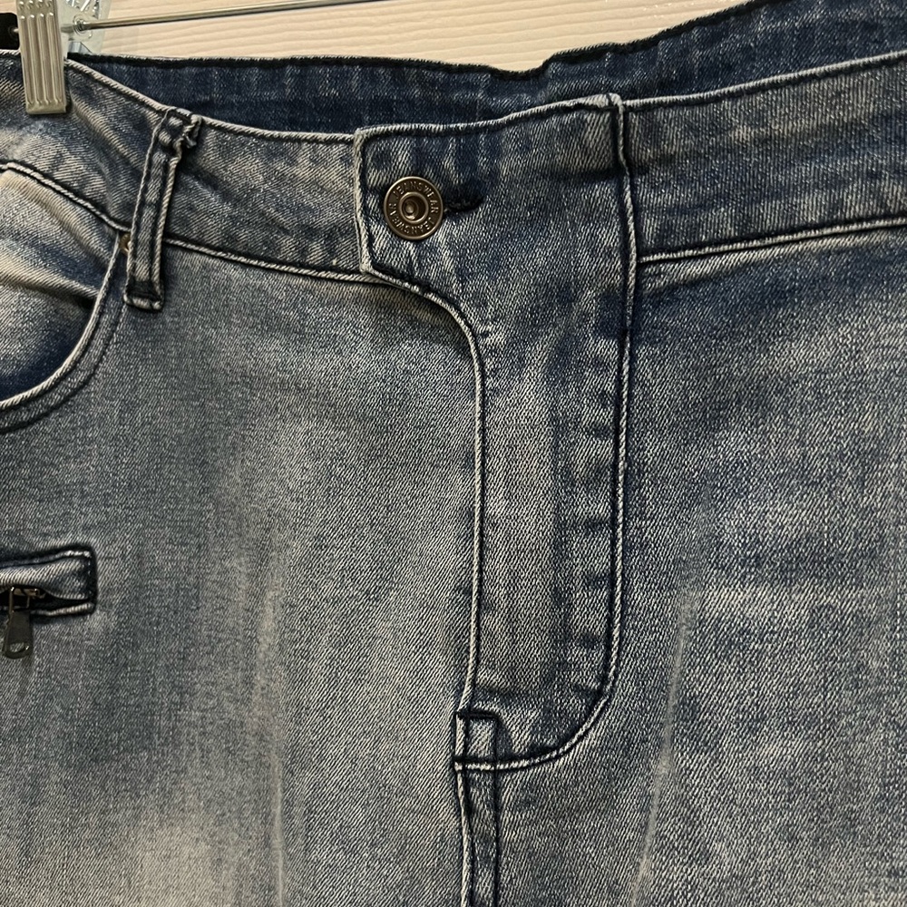 Moto Ribbed Distressed Jeans 14 - Picture 4 of 8